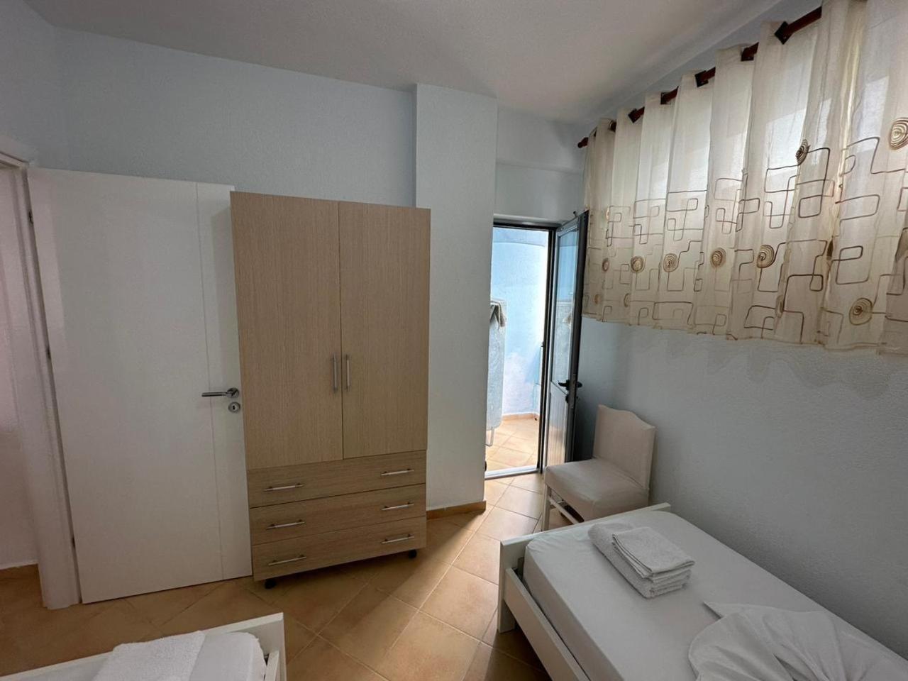 Taulant Apartment Sarande